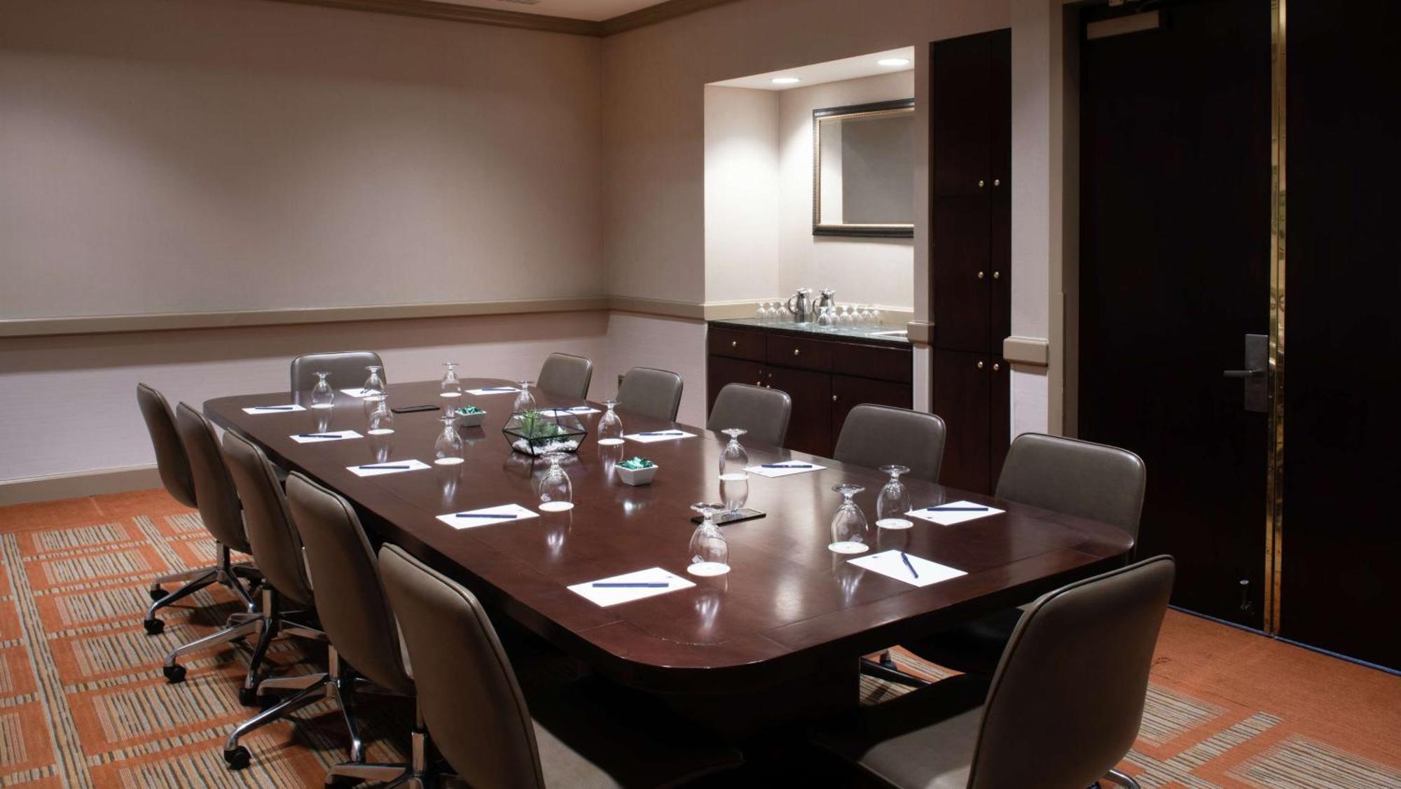Doubletree Suites By Hilton Hotel Philadelphia West Plymouth Meeting Dış mekan fotoğraf